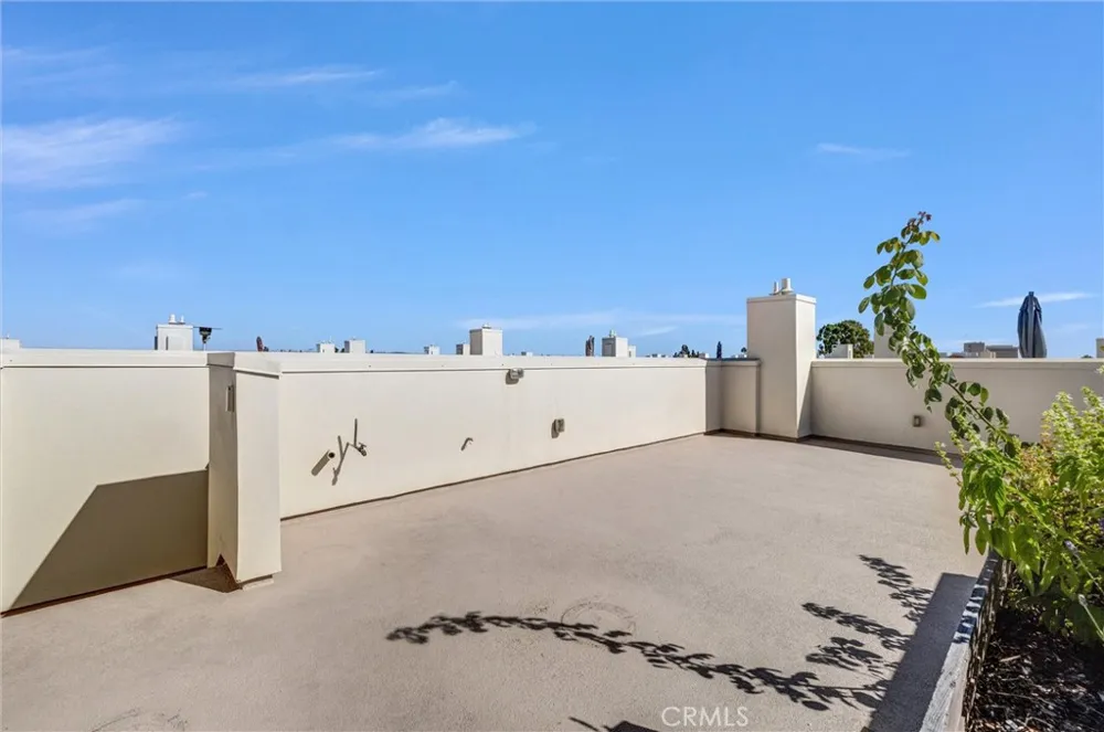 18 Ebb Tide Newport Beach, CA 92663