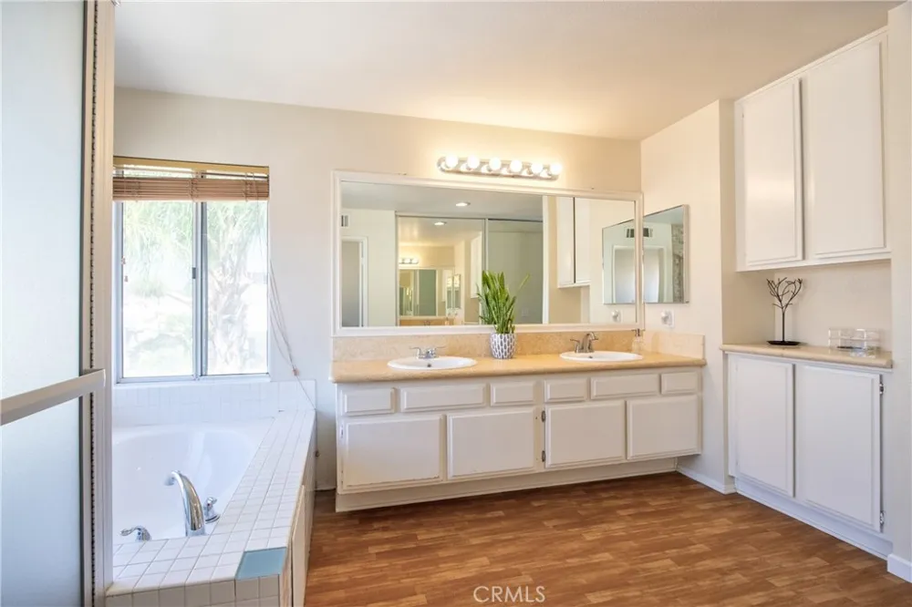 28238 Stillwater Drive Menifee, CA 92584