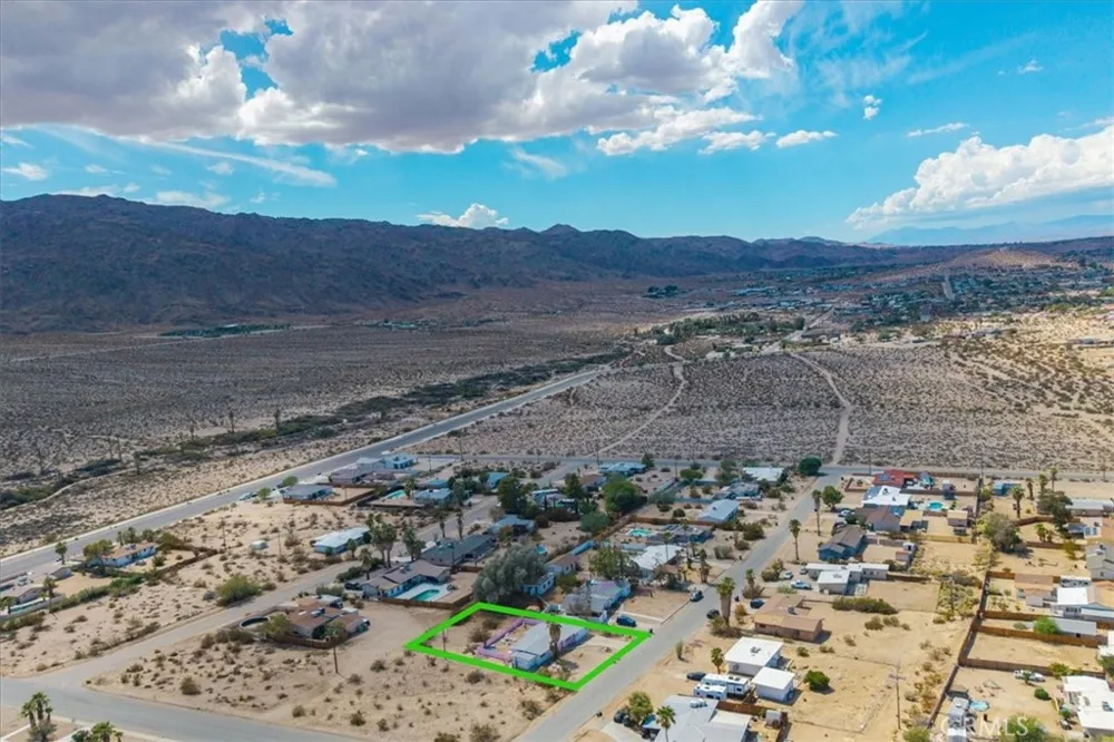 74415 Cottonwood Drive 29 Palms, CA 92277