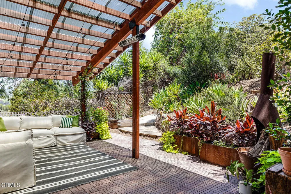 2537 Crestmoore Place Los Angeles, CA 90065