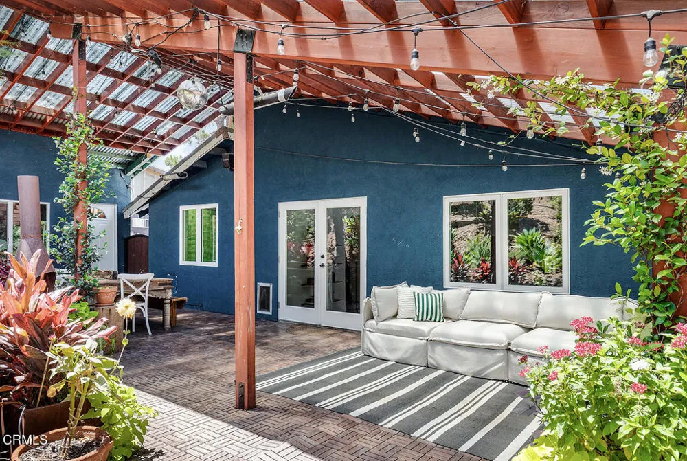 2537 Crestmoore Place Los Angeles, CA 90065
