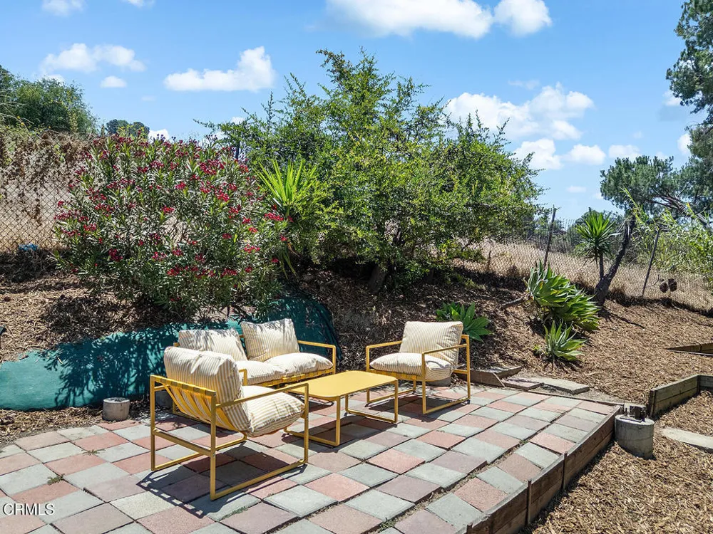 2537 Crestmoore Place Los Angeles, CA 90065
