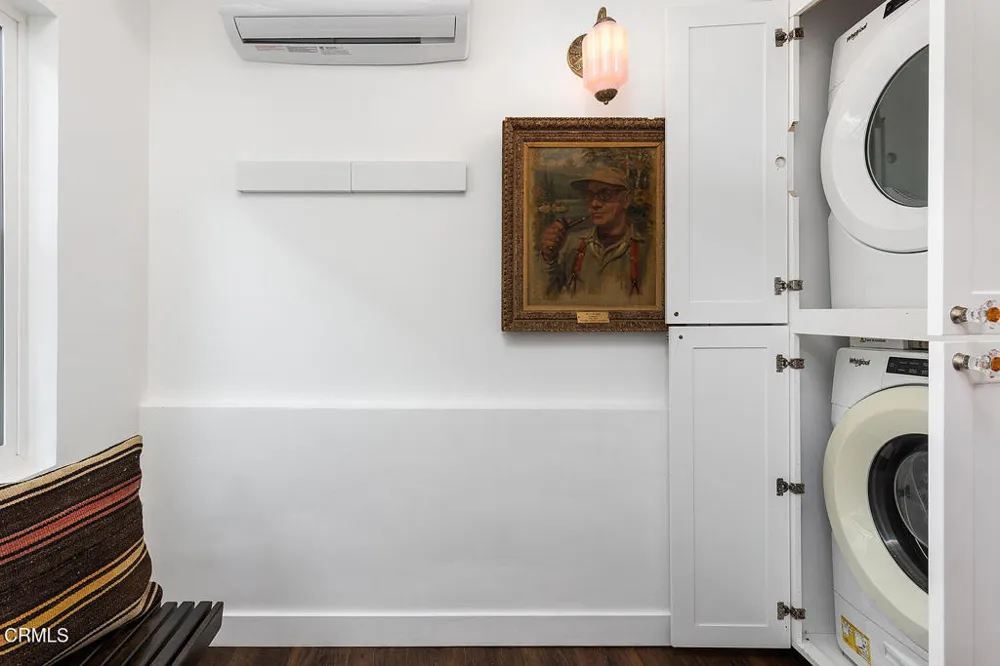 2537 Crestmoore Place Los Angeles, CA 90065