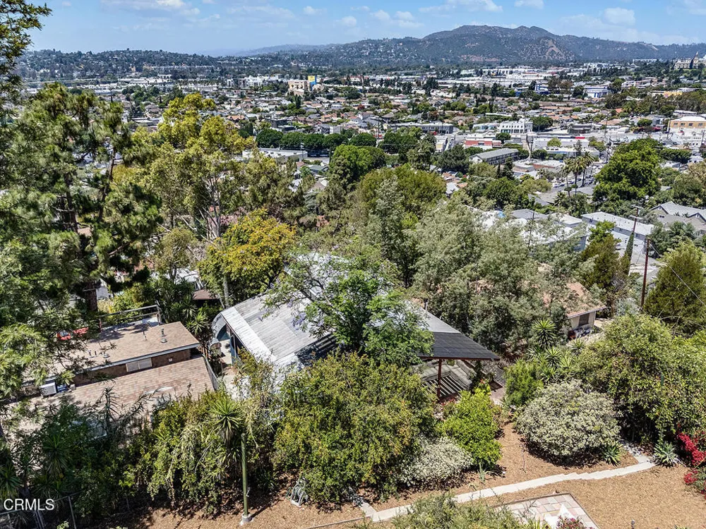 2537 Crestmoore Place Los Angeles, CA 90065