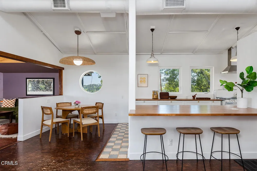 2537 Crestmoore Place Los Angeles, CA 90065
