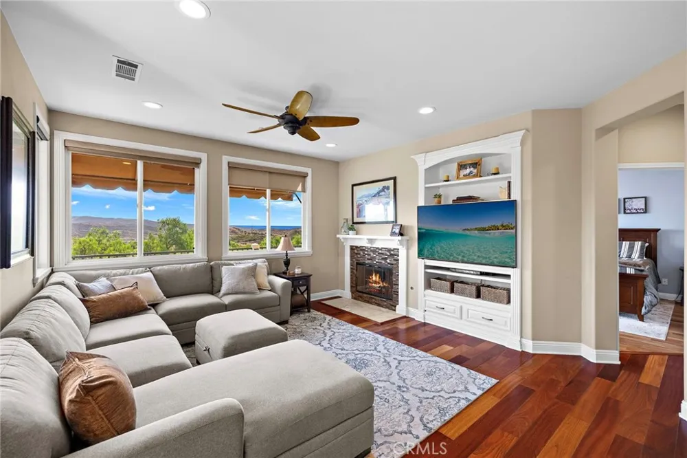 212 Corte Tierra Cielo San Clemente, CA 92673