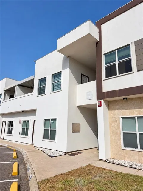 4217 Colbath Avenue #445B