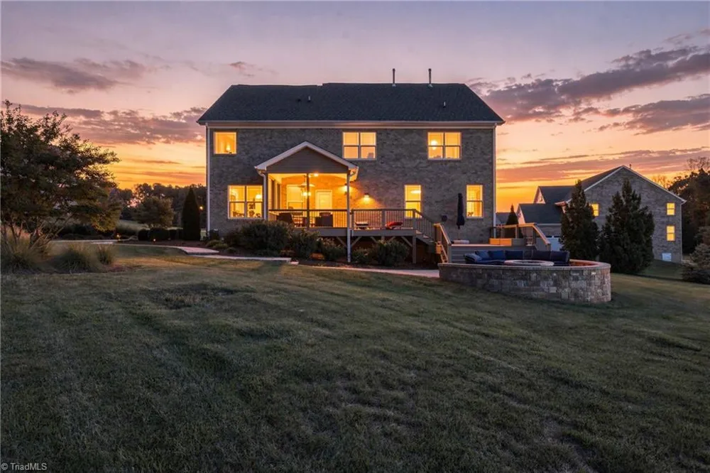 6601 Hedgerow Court Summerfield, NC 27358