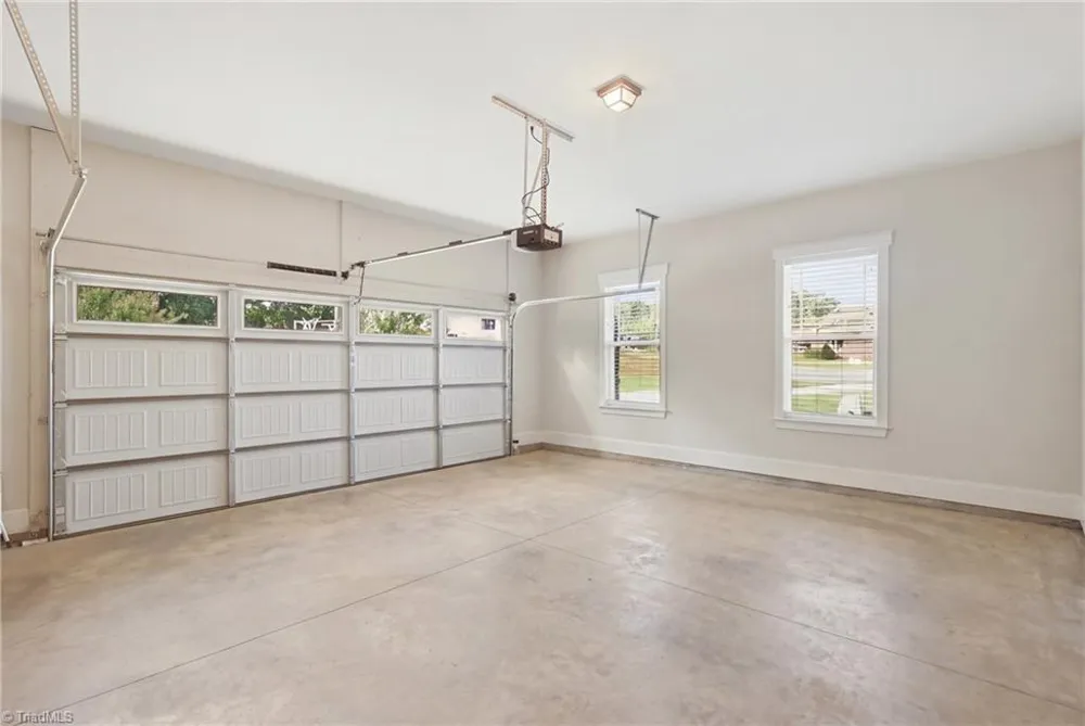 6601 Hedgerow Court Summerfield, NC 27358