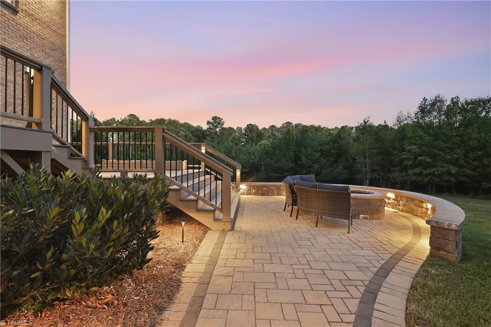 6601 Hedgerow Court Summerfield, NC 27358