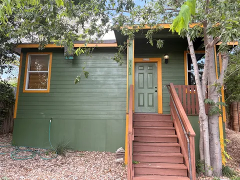 2300 Morelos Street