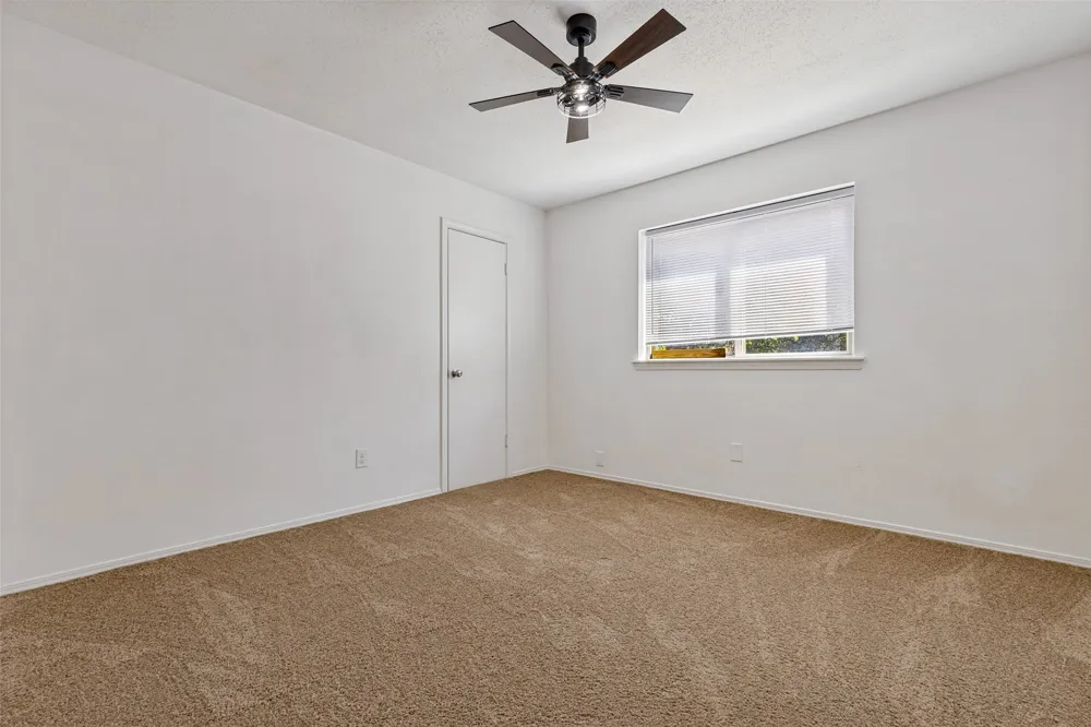 1519 Creekwood Lane Mesquite, TX 75149