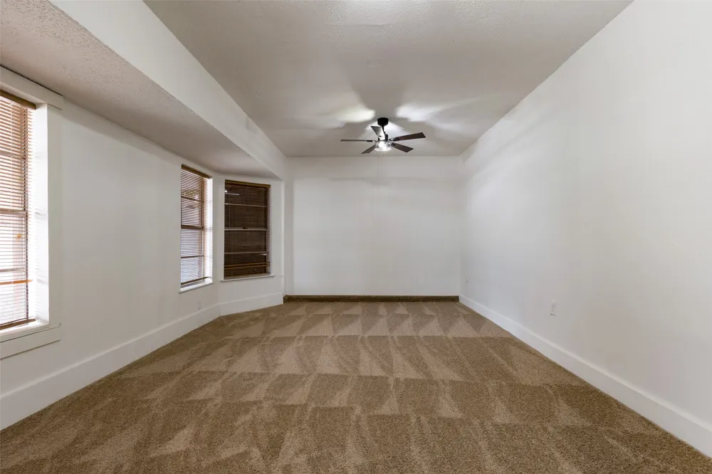 1519 Creekwood Lane Mesquite, TX 75149