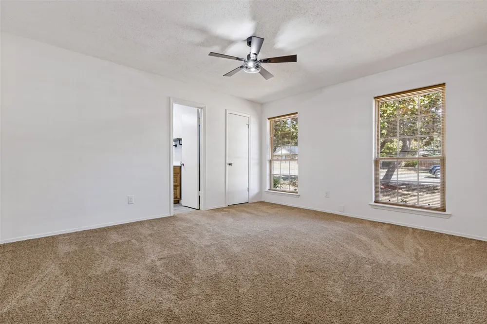 1519 Creekwood Lane Mesquite, TX 75149