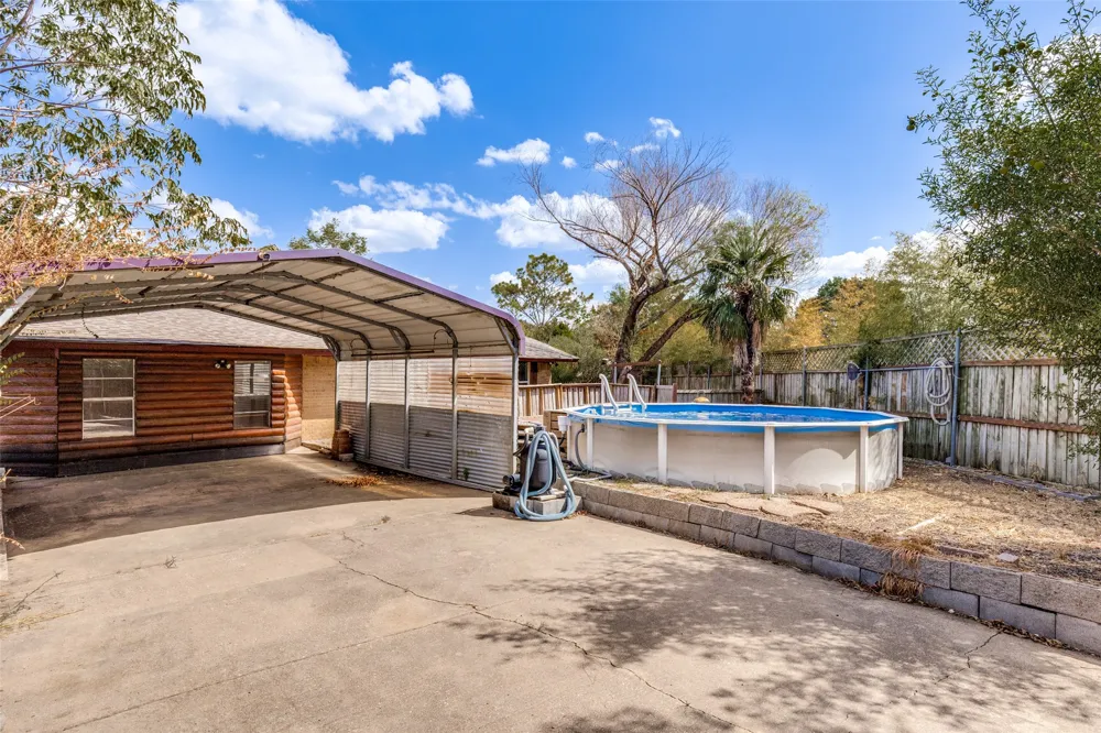 1519 Creekwood Lane Mesquite, TX 75149