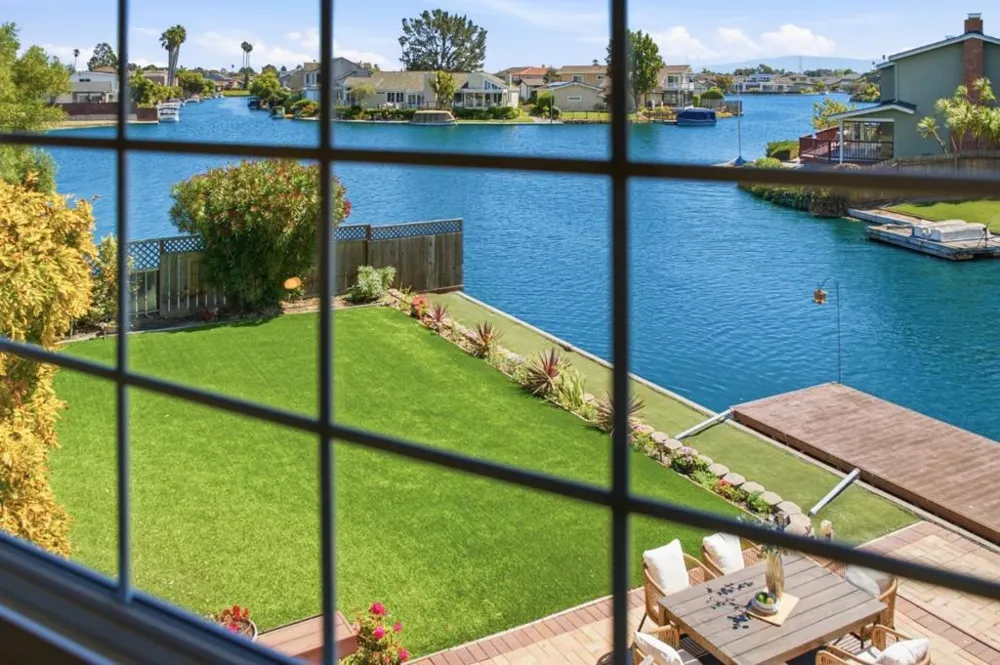 798 Widgeon Street Foster City, CA 94404