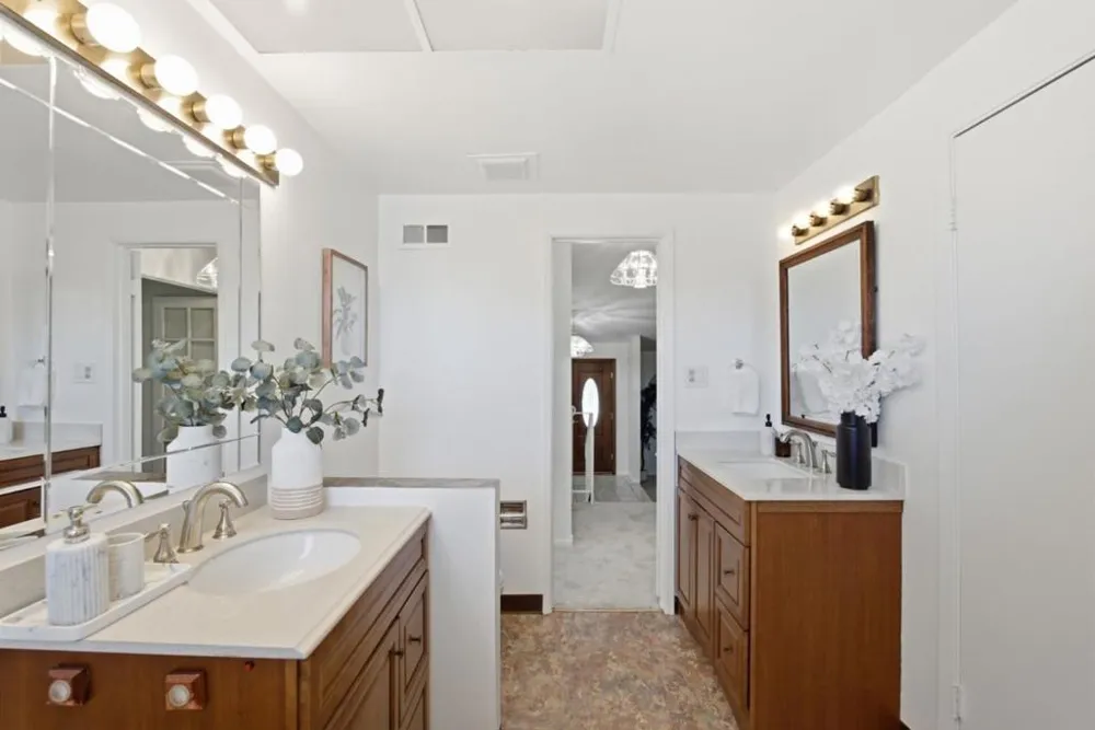 798 Widgeon Street Foster City, CA 94404
