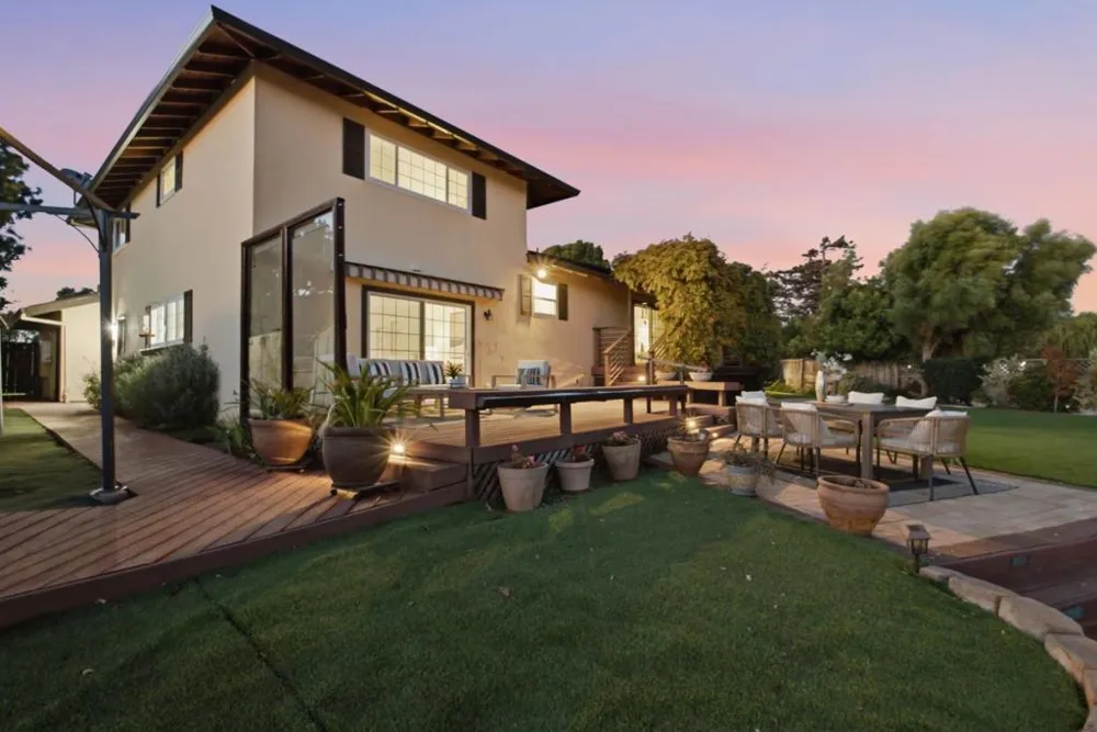 798 Widgeon Street Foster City, CA 94404