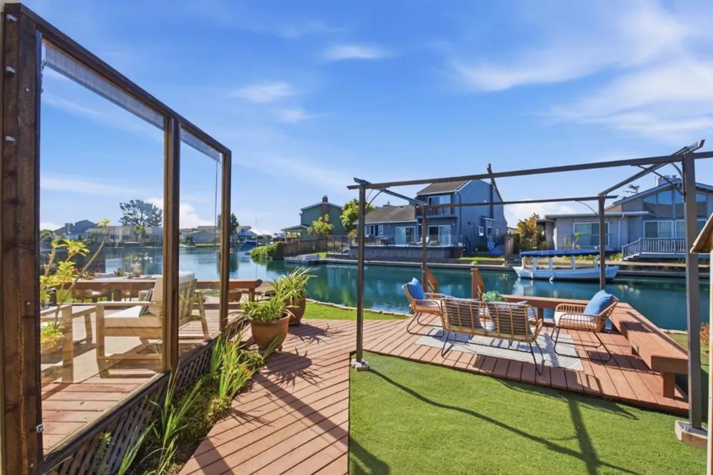 798 Widgeon Street Foster City, CA 94404