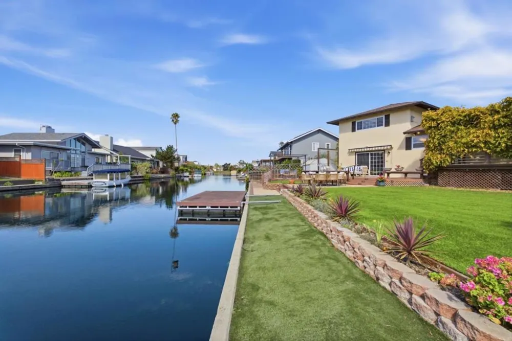 798 Widgeon Street Foster City, CA 94404
