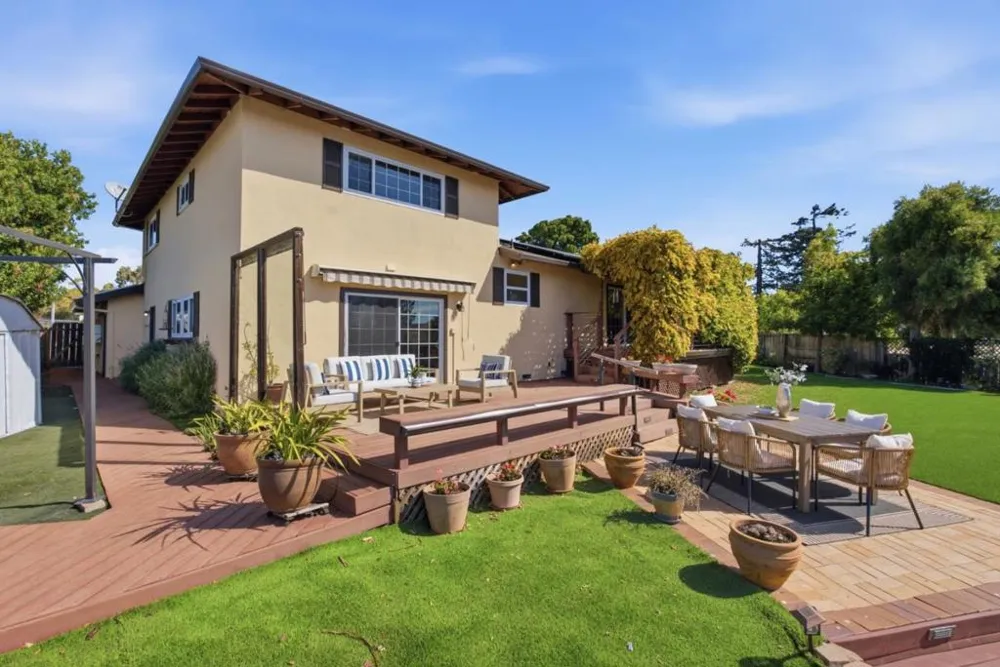 798 Widgeon Street Foster City, CA 94404