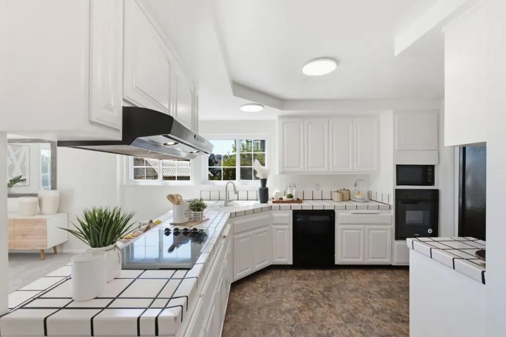 798 Widgeon Street Foster City, CA 94404