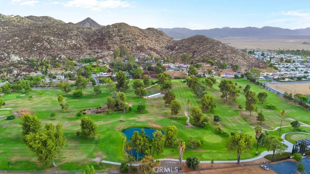 500 E Thornton Hemet, CA 92543