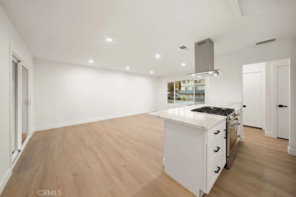 500 E Thornton Hemet, CA 92543