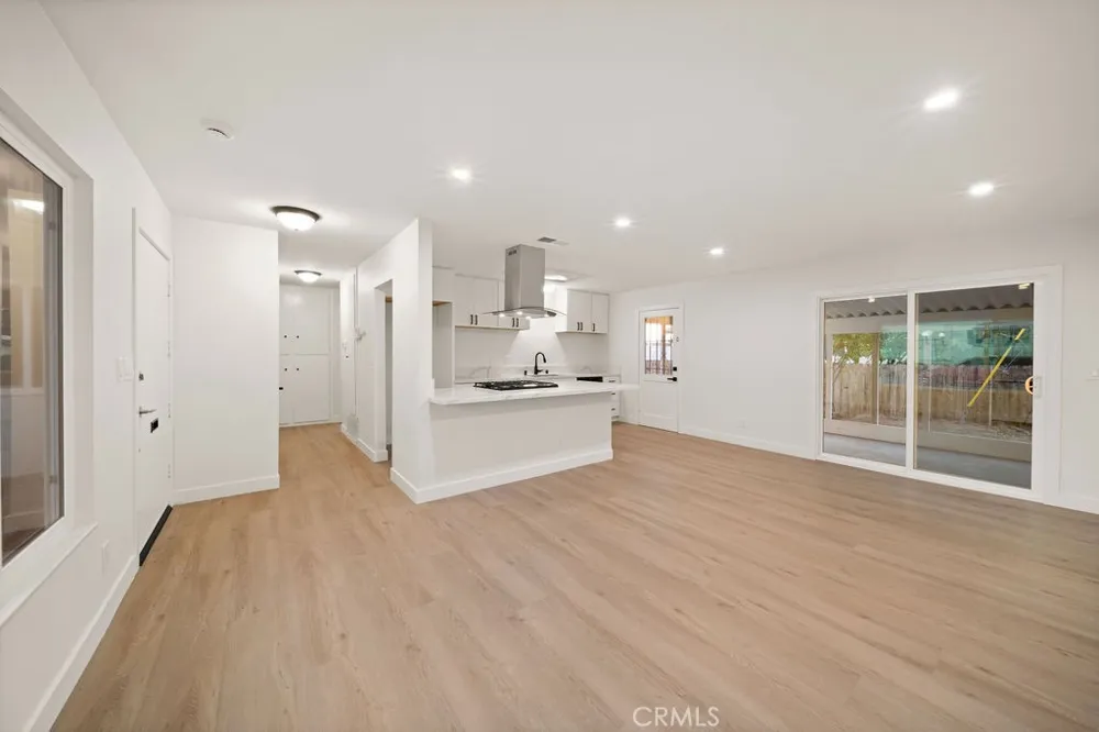 500 E Thornton Hemet, CA 92543
