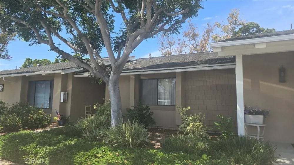 8566 Colusa Cir Court #905D Huntington Beach, CA 92646