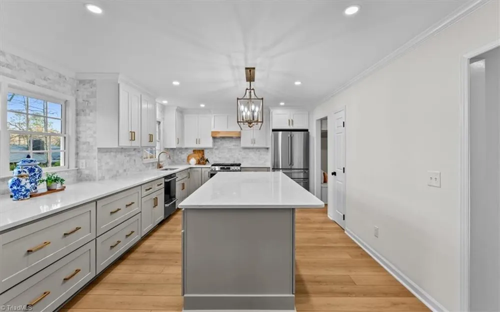 3003 Edgewater Drive Greensboro, NC 27403