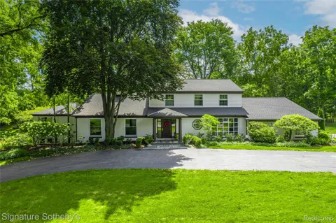 1381 Echo Lane