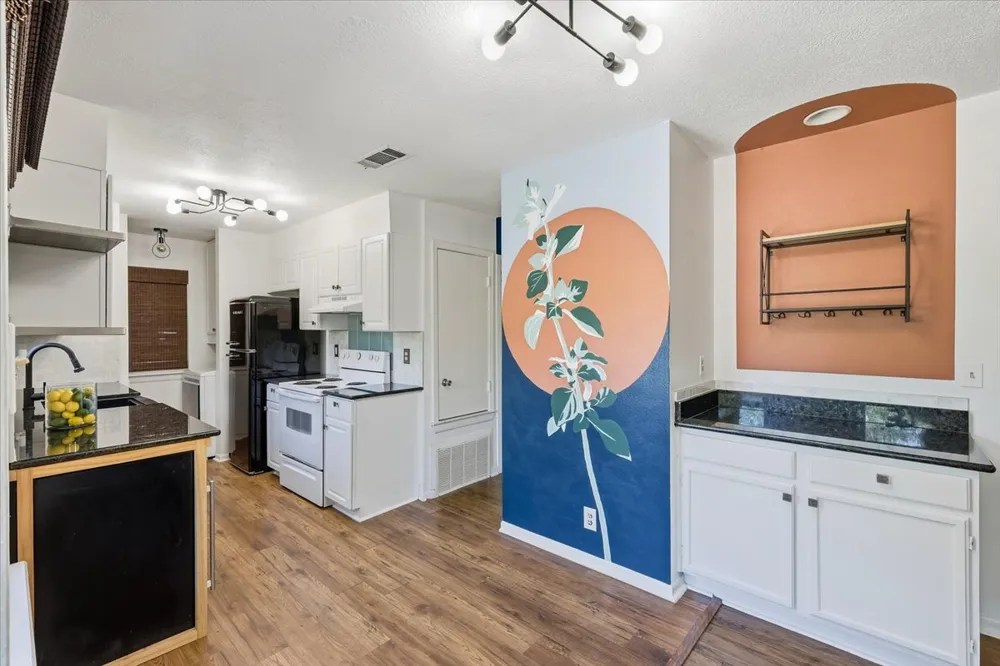 4902 Duval Road #R2 Austin, TX 78727
