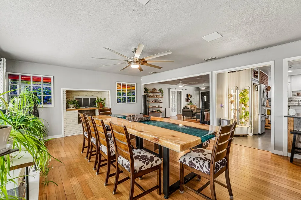 140 Family Circle Hutto, TX 78634
