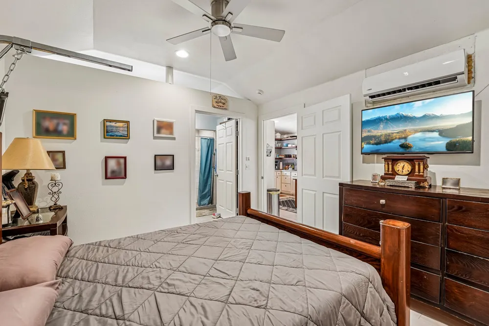 140 Family Circle Hutto, TX 78634