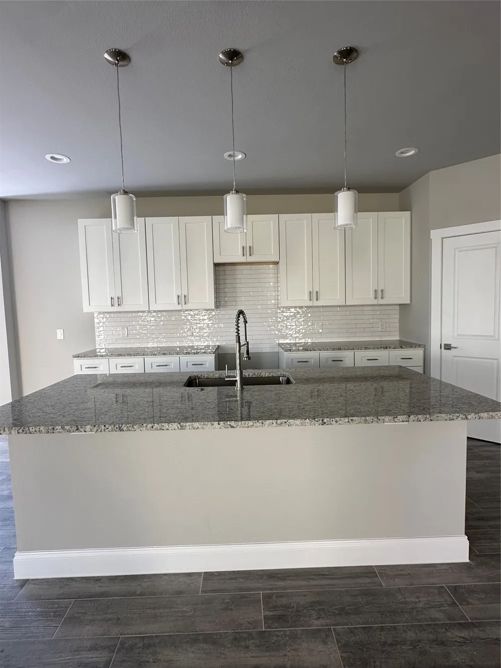 1320 Diceman Avenue Dallas, TX 75203