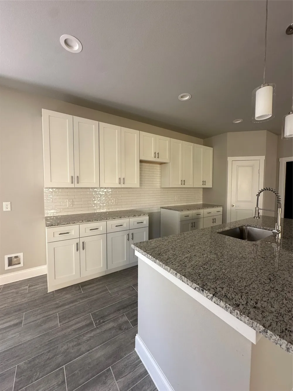 1320 Diceman Avenue Dallas, TX 75203