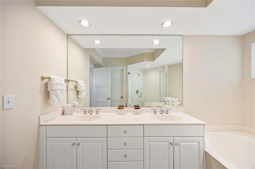 315 Dunes Boulevard #801 Naples, FL 34110