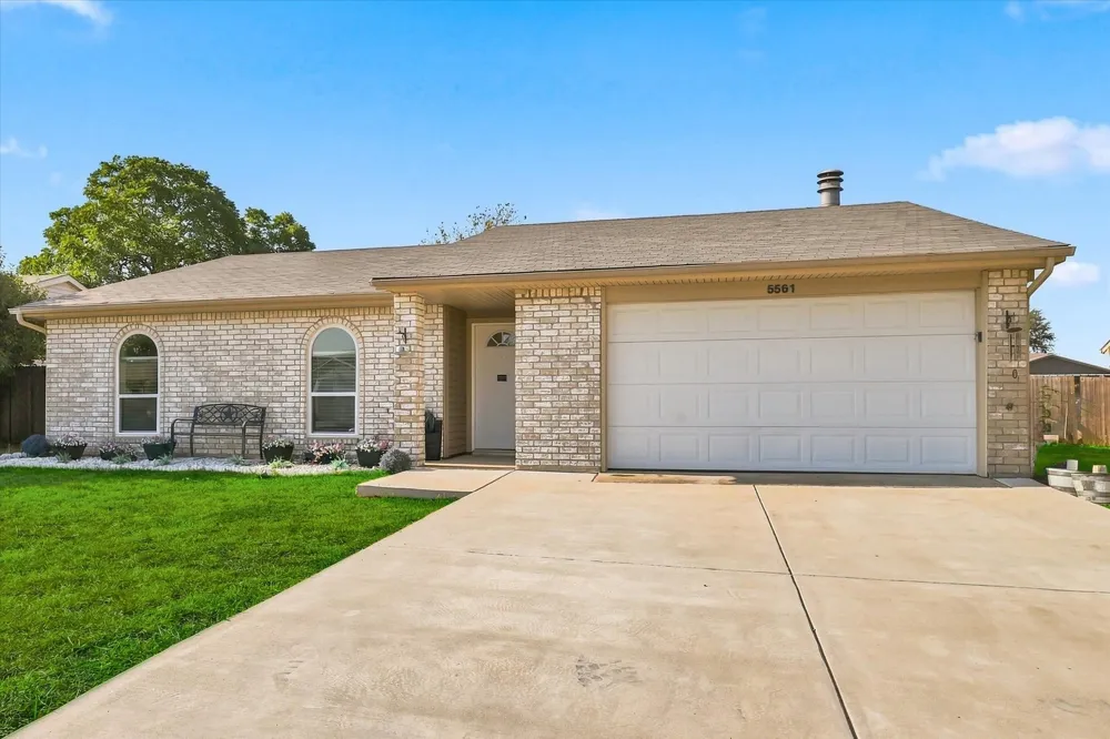 5561 Rutledge Drive The Colony, TX 75056