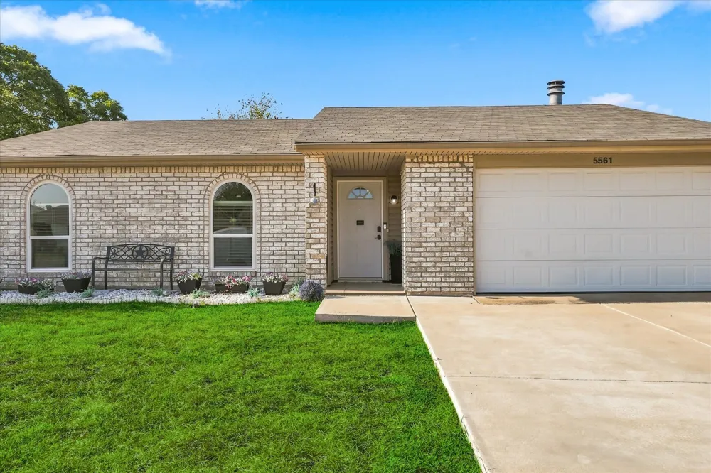 5561 Rutledge Drive The Colony, TX 75056