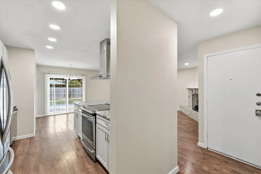 5561 Rutledge Drive The Colony, TX 75056