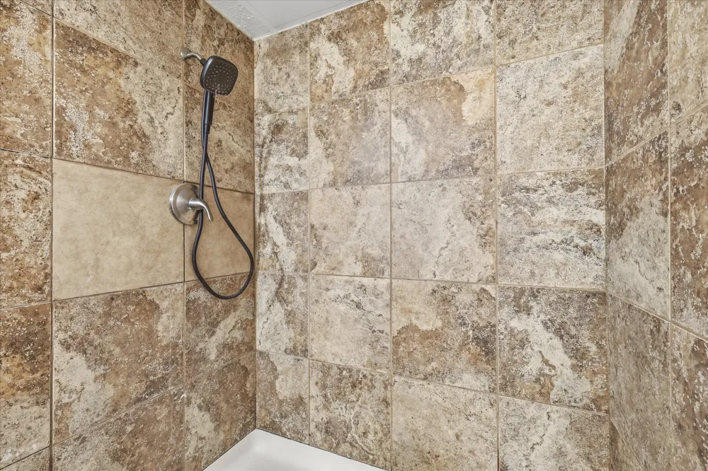 5561 Rutledge Drive The Colony, TX 75056