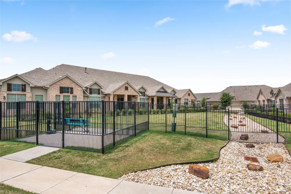 2644 Chardonnay Court Grand Prairie, TX 75054