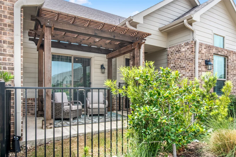 2644 Chardonnay Court Grand Prairie, TX 75054