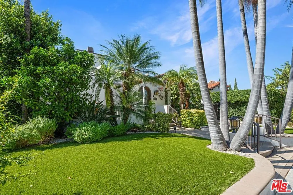 1173 S Point View Street Los Angeles, CA 90035