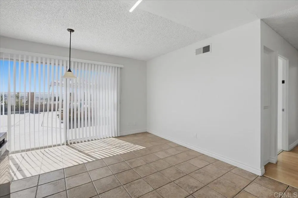 6859 Paris Way San Diego, CA 92139