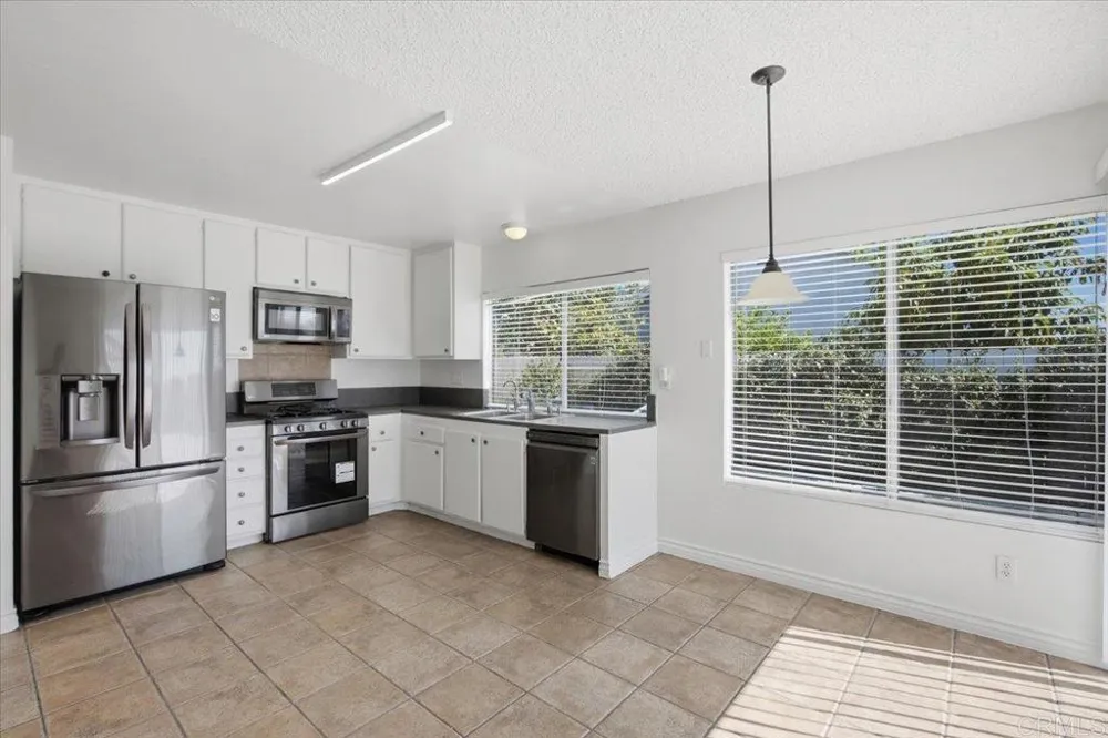 6859 Paris Way San Diego, CA 92139