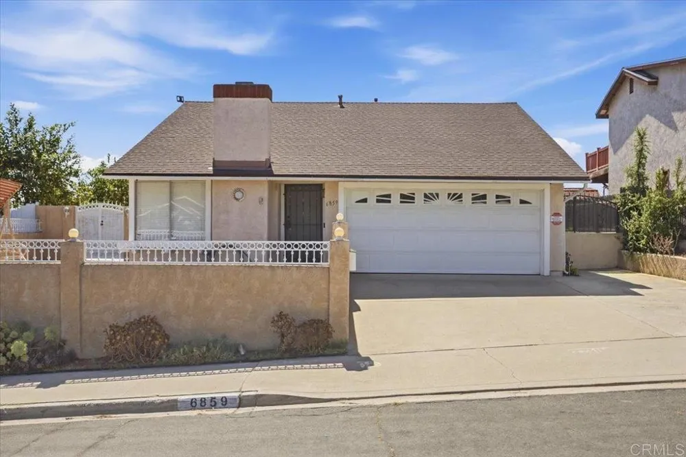 6859 Paris Way San Diego, CA 92139