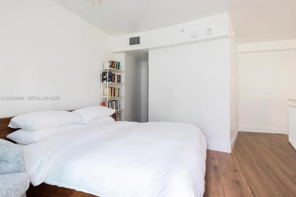 1528 Brickell Ave #109 Miami, FL 33129
