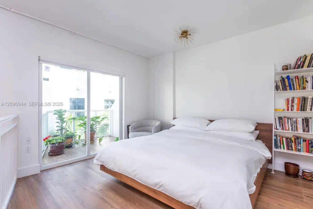 1528 Brickell Ave #109 Miami, FL 33129